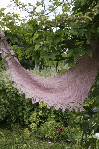 52-weeks-of-one-skein-knits-06abb6a163c4cd.jpg