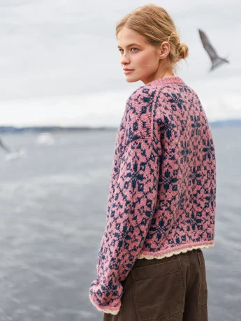Sandnes 2609-03 Astra Sweater neuleohje englanti